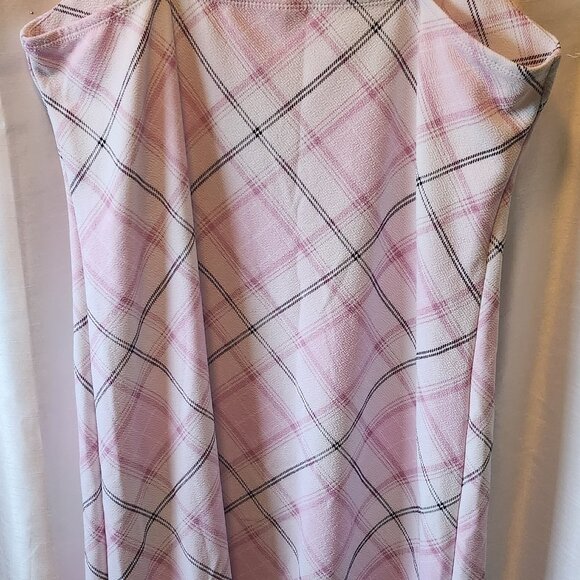 🌴 Pink, White & Black Vacation Spaghetti-Strap Dress – Versatile Layering - Picture 4 of 4